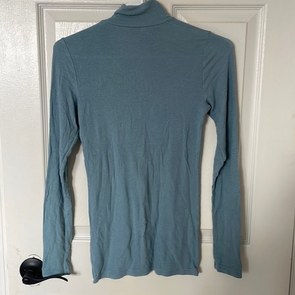 Aritzia Wilfred mock neck - Picture 2 of 4